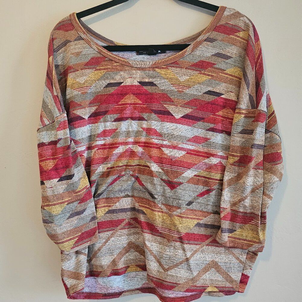 Ladies Aztec Tribal Long Sleeve Blouse Size S-Living Doll Los Angeles